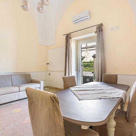 Dimora Le Tre Muse Guesthouse 莱切 外观 照片