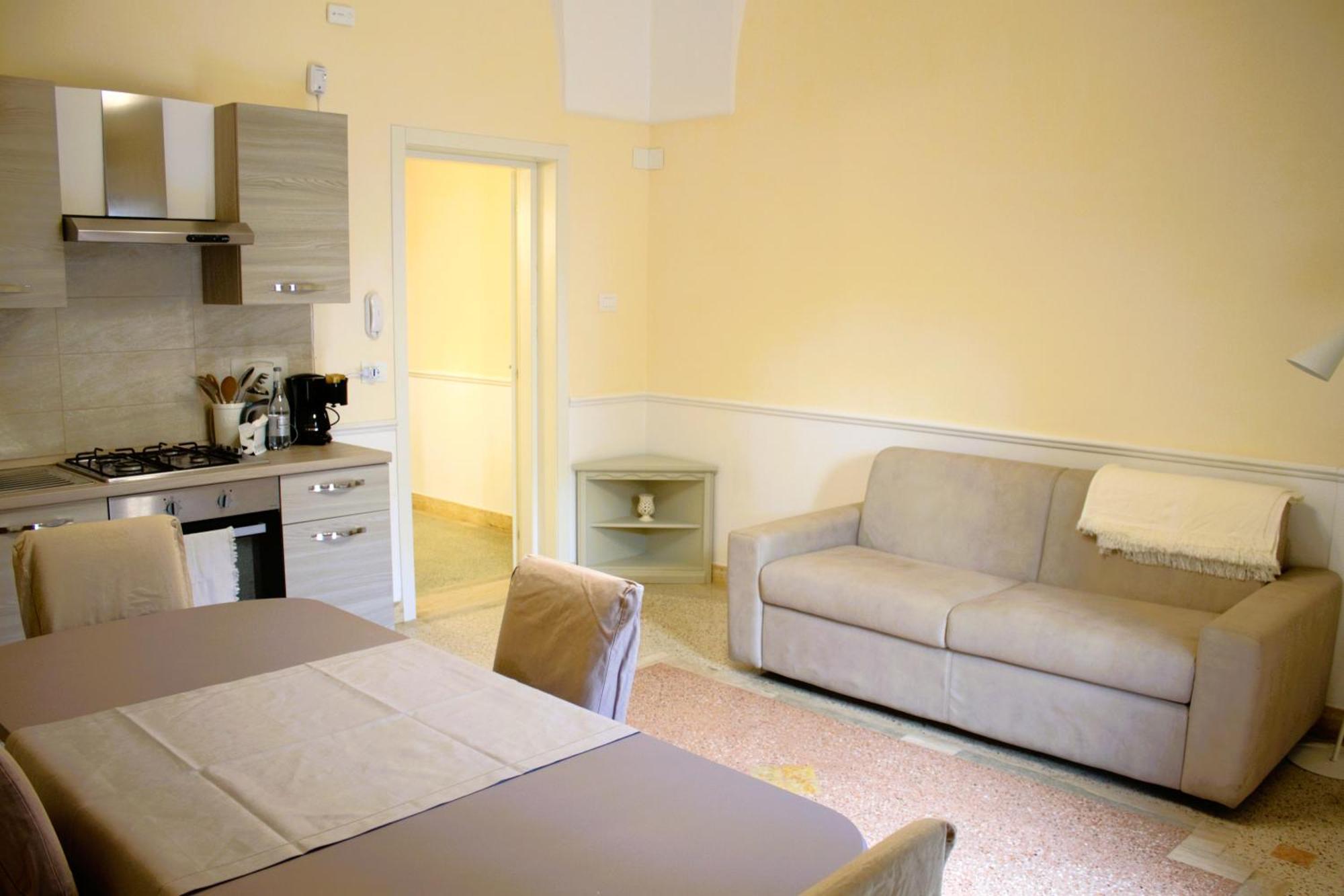 Dimora Le Tre Muse Guesthouse 莱切 外观 照片